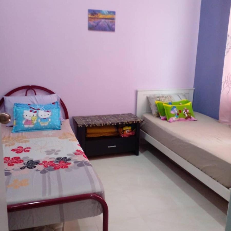 Homestay Restu Bonda Kampung Cerang Ruku Esterno foto